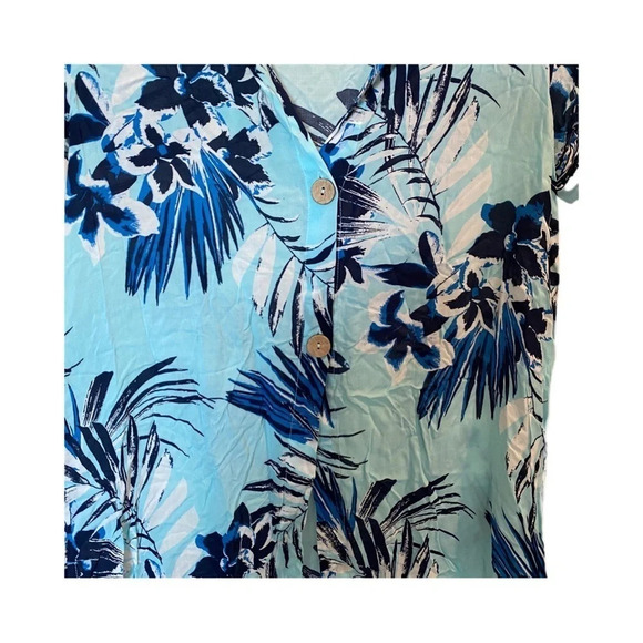 Women’s Blue Tropical Floral Medium Swimsuit coverup button up - Picture 2 of 5